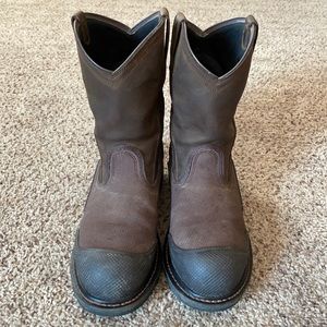 Work boots, composite toe, waterproof. Worn once.